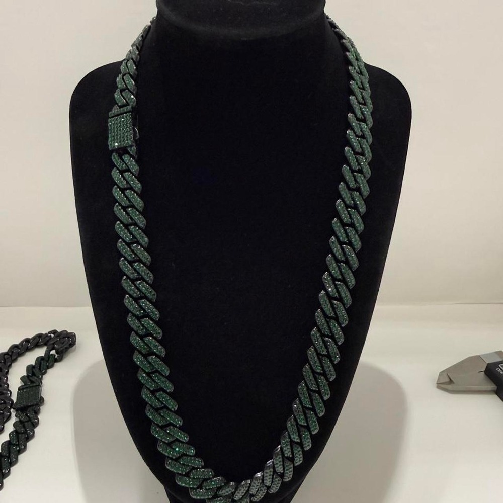 iced out cuban chain green on blk vvscz stainless steel 22inch 14mm waterresist